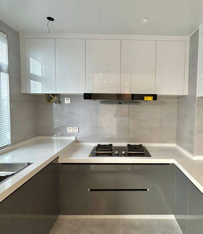18mm high-density board is used for kitchen cabinet and bathroom cabinet applications